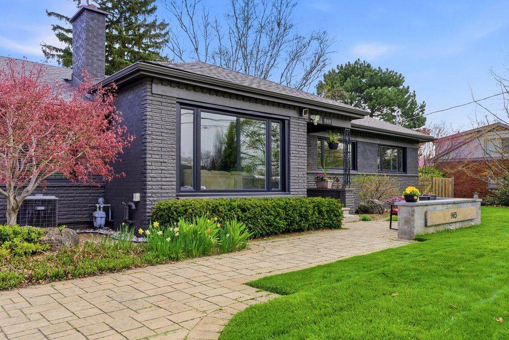 965 Filmandale RD, Burlington, ON L7T 2Z2