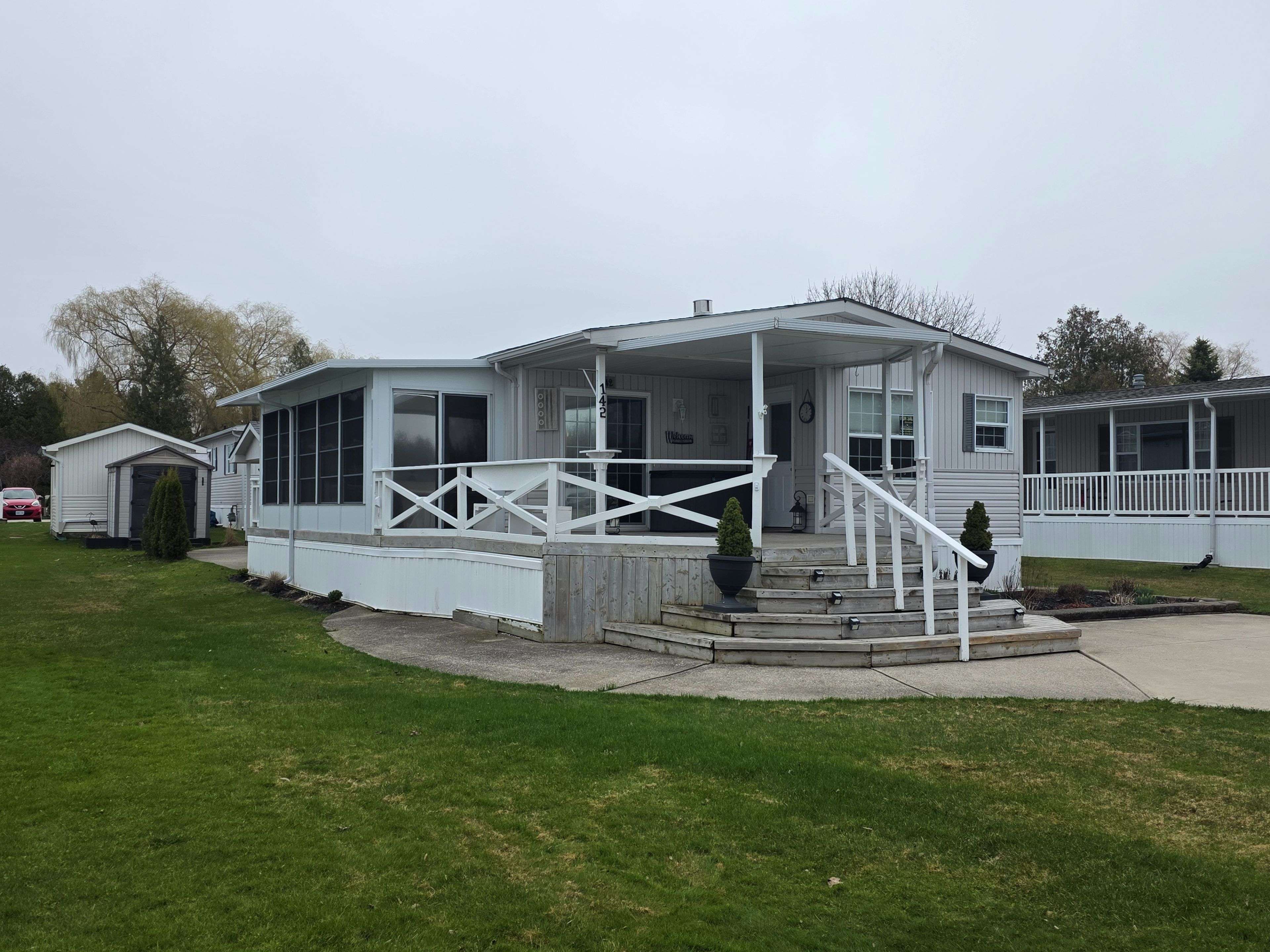 142 Sandbagger CRES, Bluewater, ON N0M 1G0
