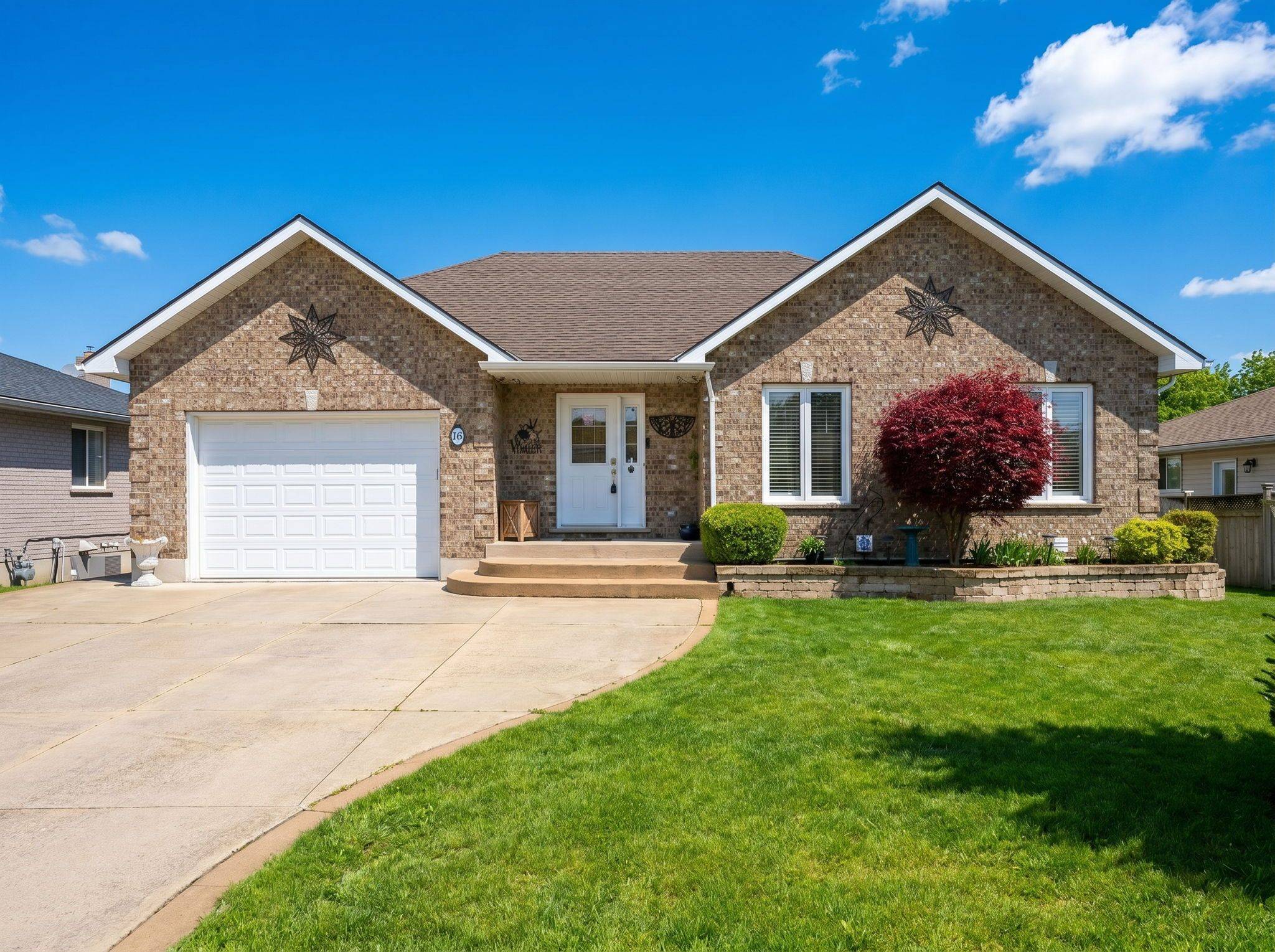 16 Balvina DR W, Goderich, ON N7A 4L3