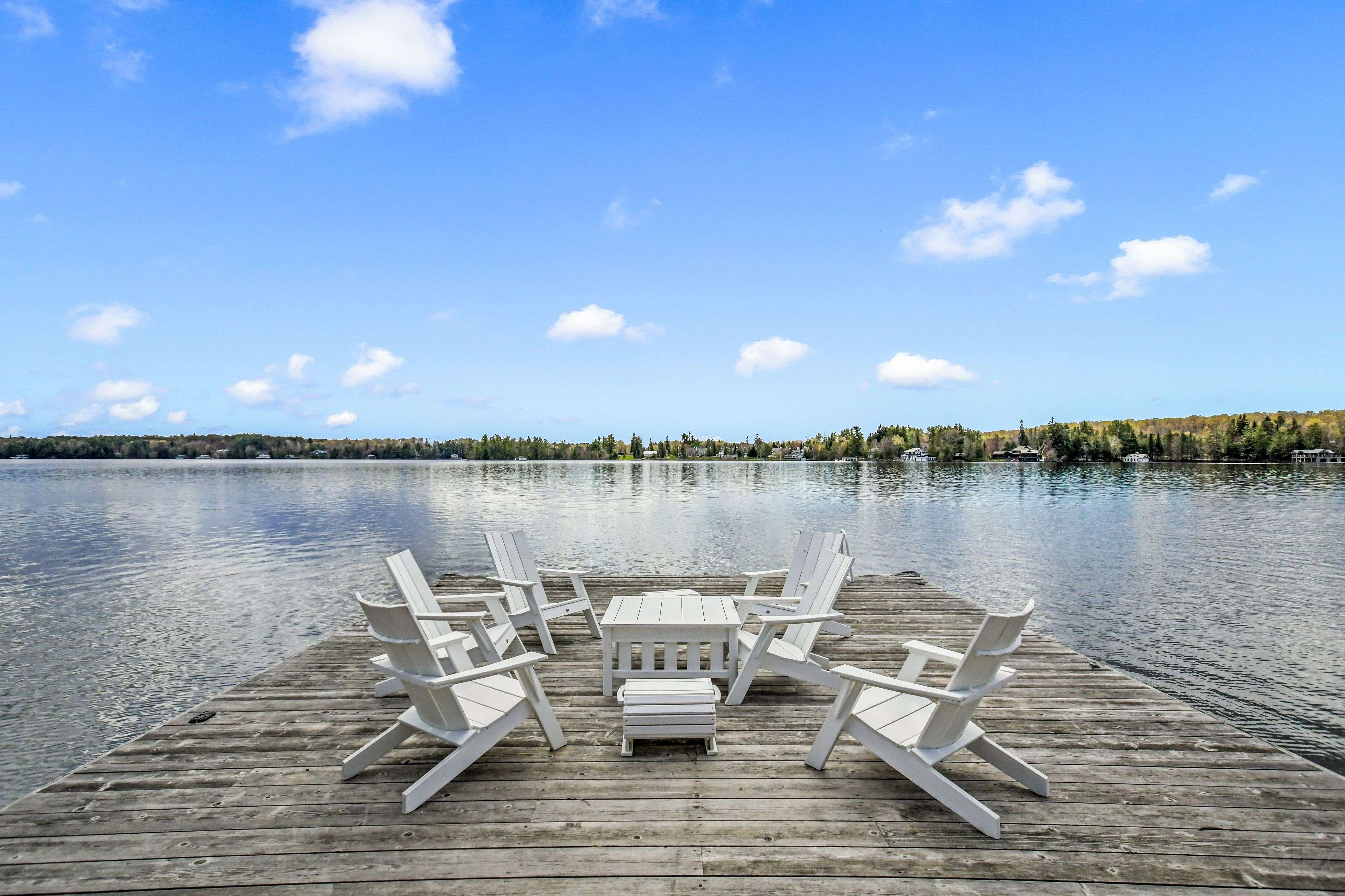 1377 Peninsula RD, Muskoka Lakes, ON P0B 1J0