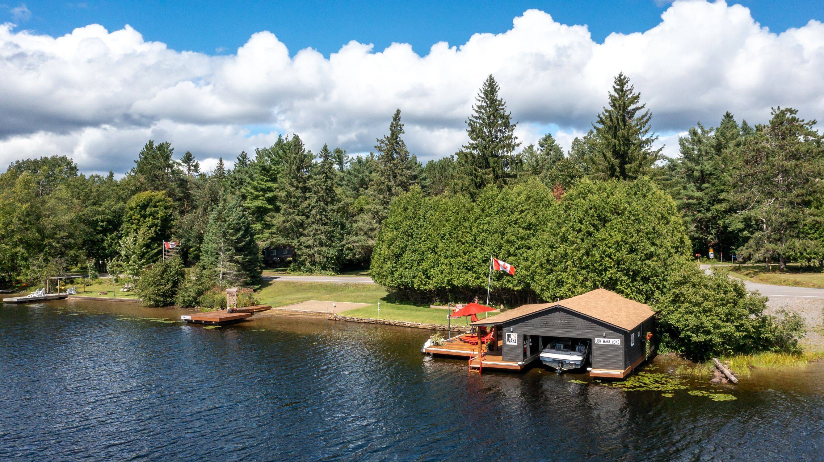 2 Leslie DR W, Bracebridge, ON P1L 1W8