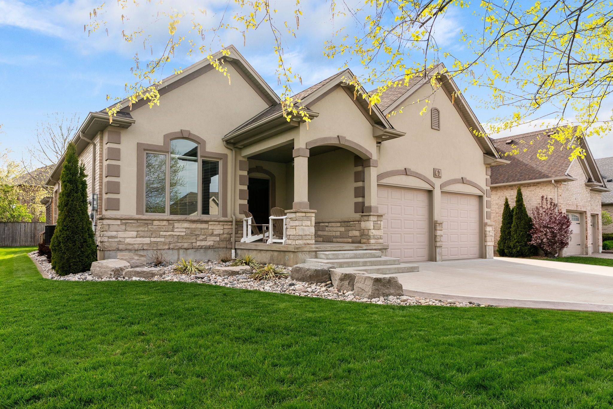 61 Willowridge RD, Middlesex Centre, ON N0M 2A0