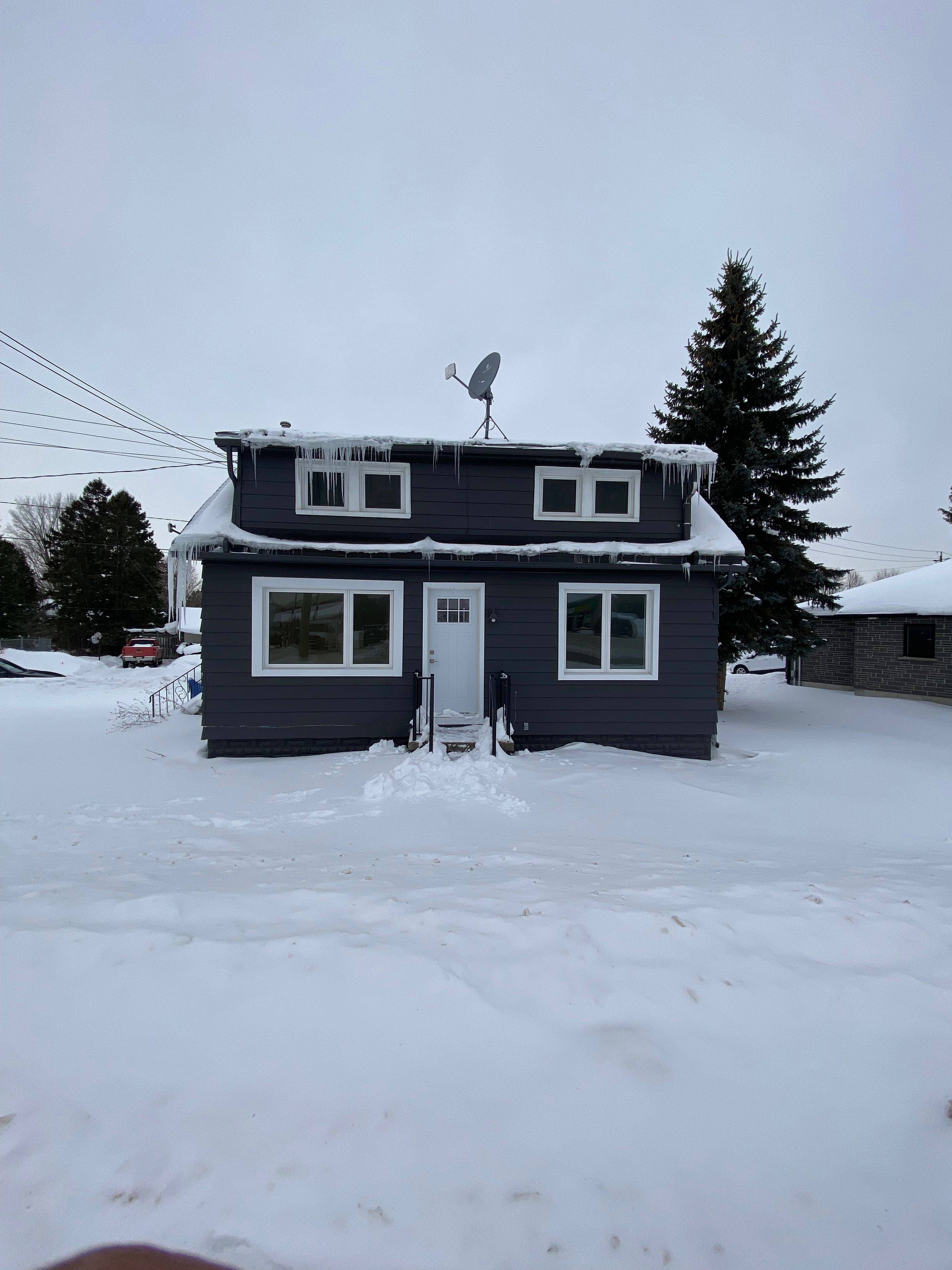 582 Garafraxa ST S, West Grey, ON N0G 1R0
