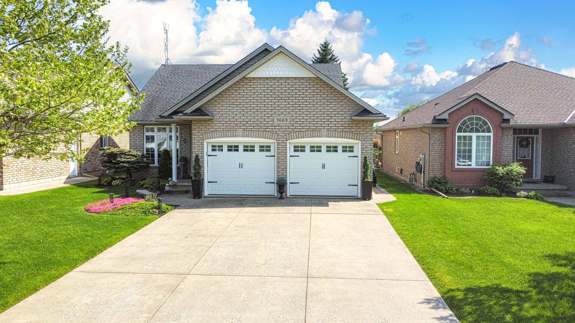 3669 Carver ST, Fort Erie, ON L0S 1S0