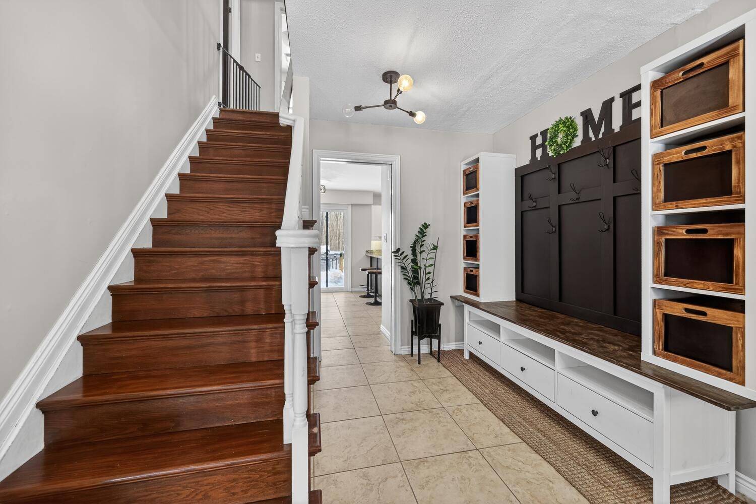 5475 Dejong RD, Augusta, ON K6V 5T2