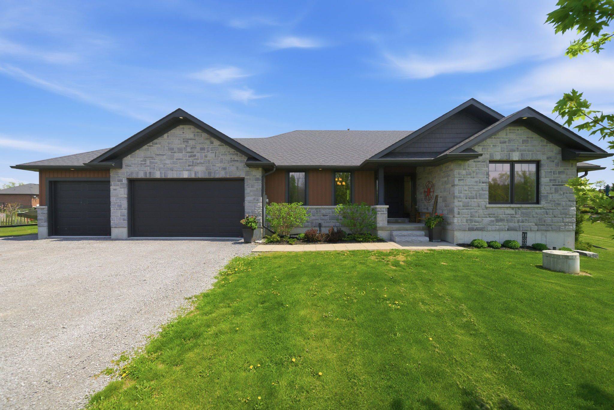 144 Hiddenvalley DR, Belleville, ON K0K 2V0