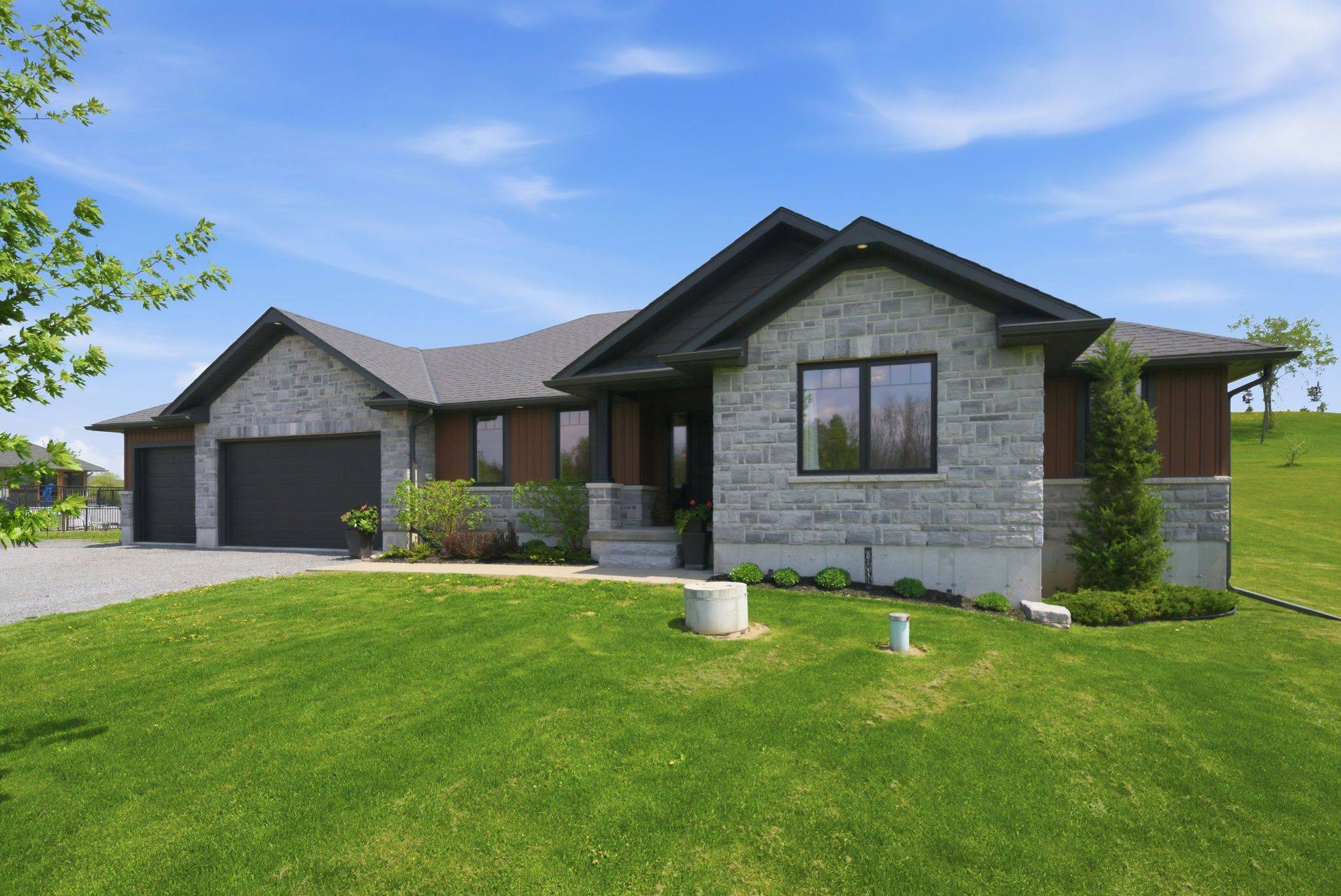 144 Hiddenvalley DR, Belleville, ON K0K 2V0