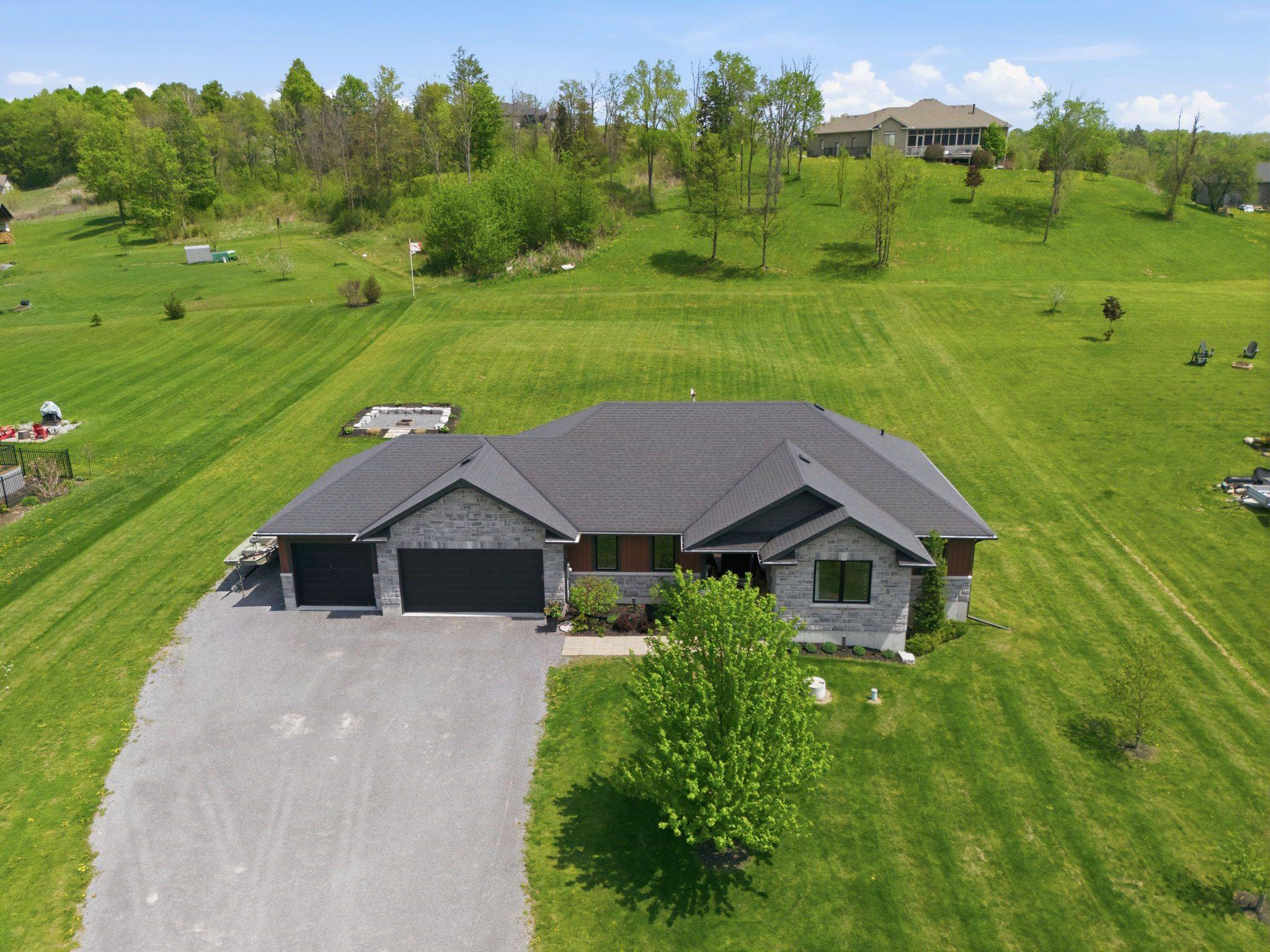 144 Hiddenvalley DR, Belleville, ON K0K 2V0