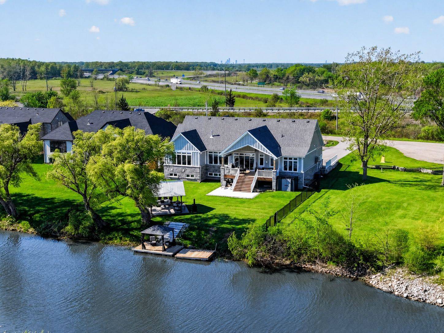 2883 Townline RD, Fort Erie, ON L0S 1S0