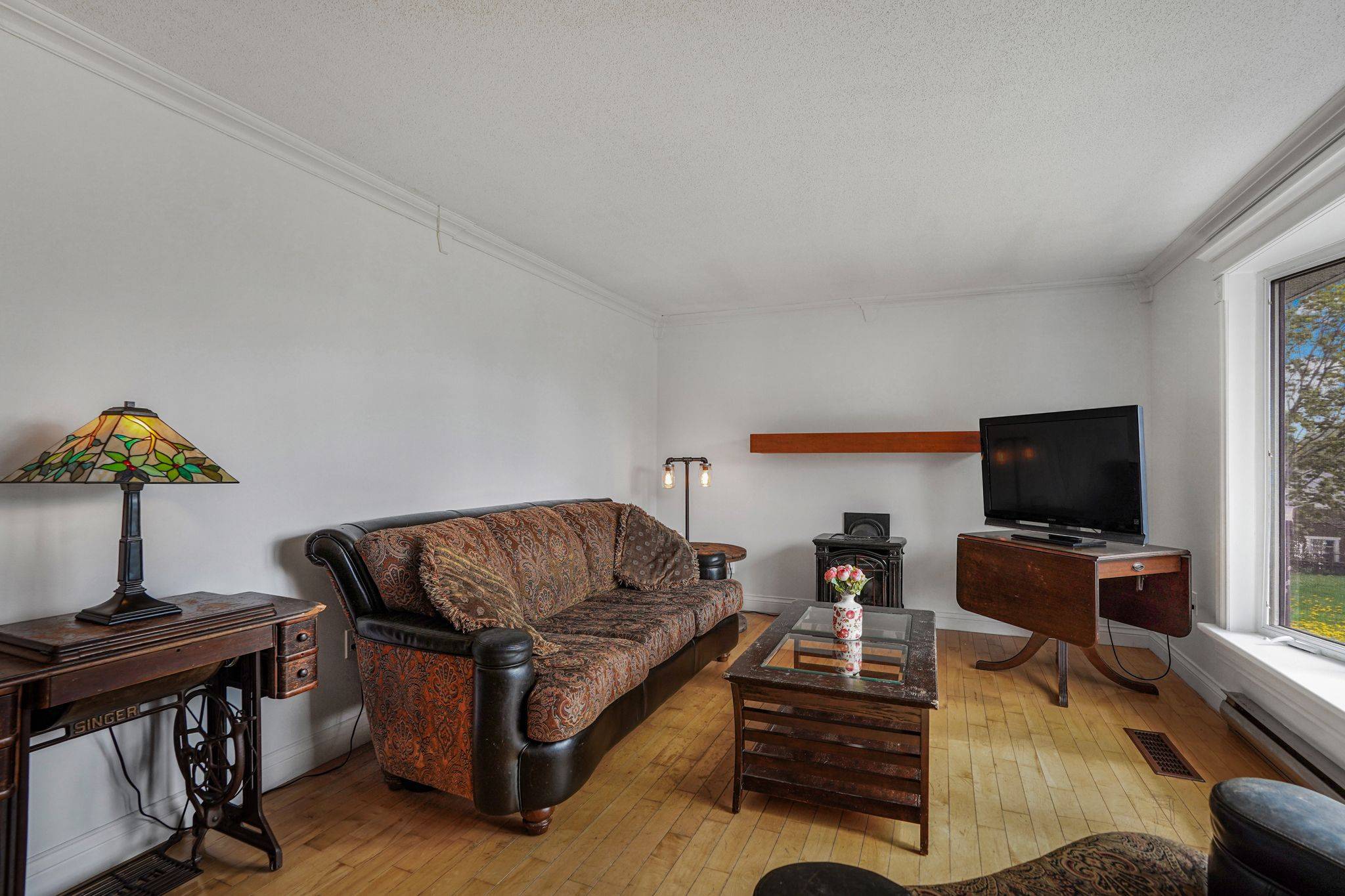 136 Martel CRES, Champlain, ON K0B 1R0