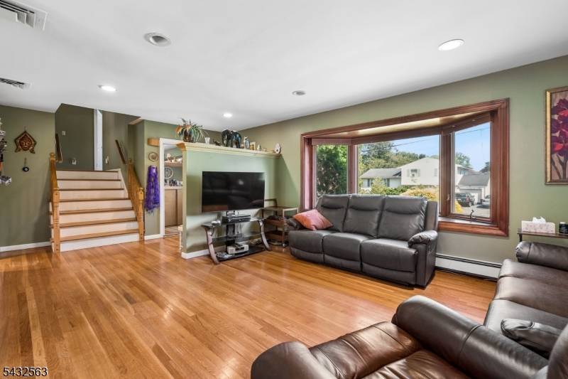 112 Pitt Rd, Springfield Twp., NJ 07081