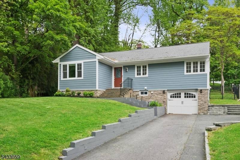 47 W Lake Blvd, Morris Twp., NJ 07960