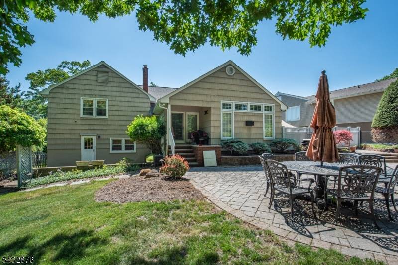 17 Morningside Cir #1, Little Falls Twp., NJ 07424