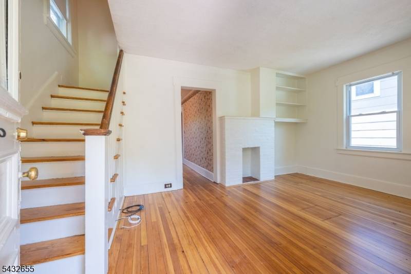 26 Cumberland Ave, Verona Twp., NJ 07044