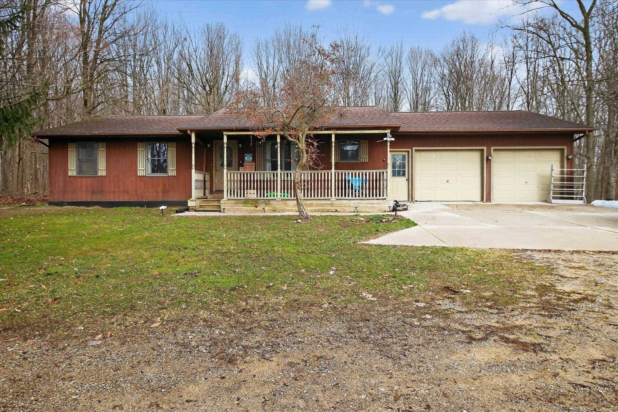 5383 N Rich RD, Sumner Twp, MI 48801