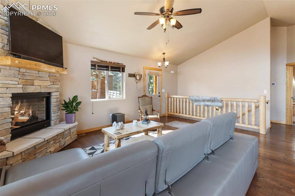 225 N Highland ST, Woodland Park, CO 80863