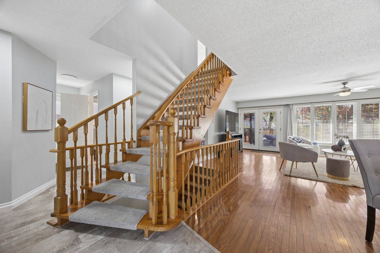 28 Empson CT, Ajax, ON L1S 3Y3
