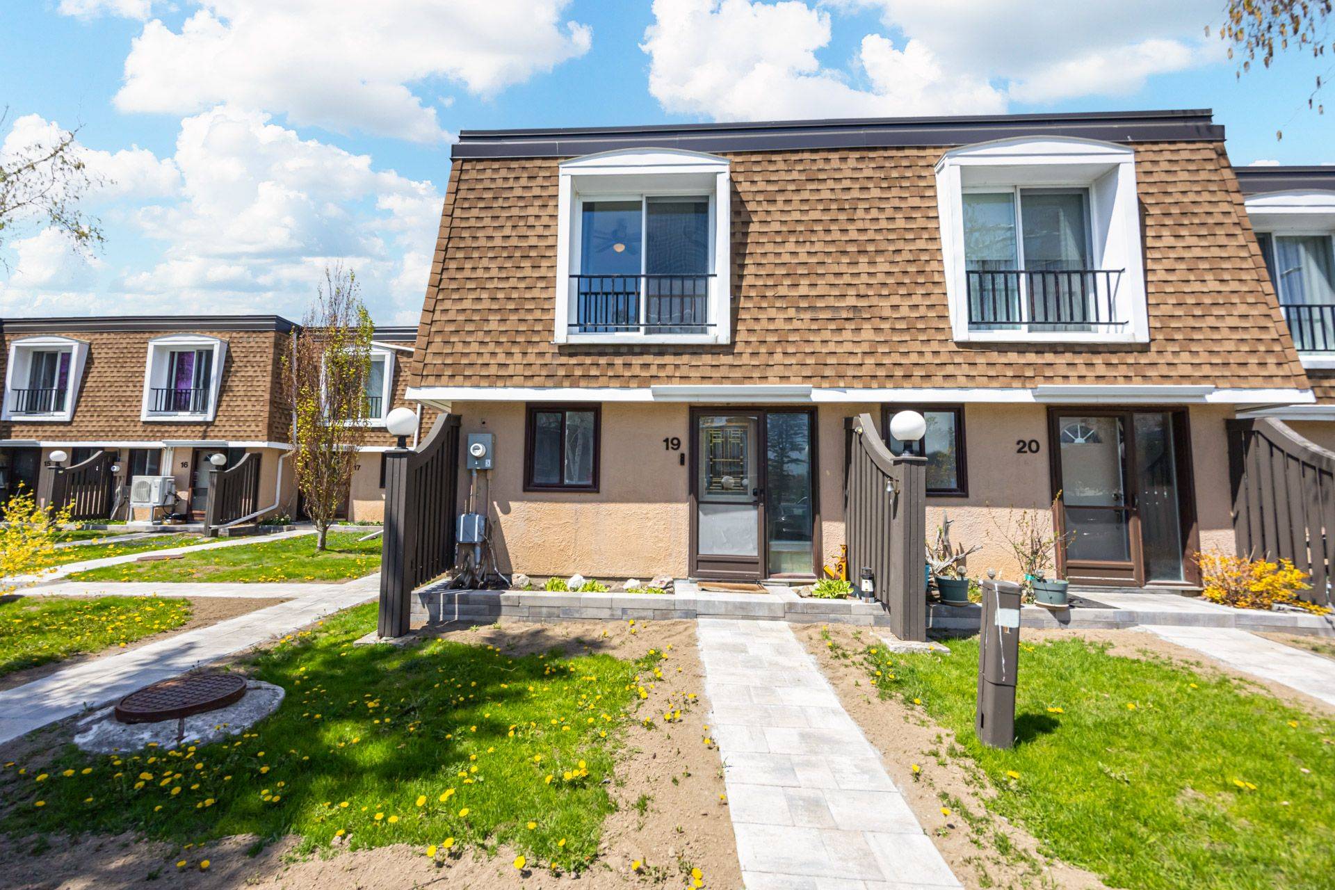 2 Paradise BLVD #19, Ramara, ON L0K 1B0
