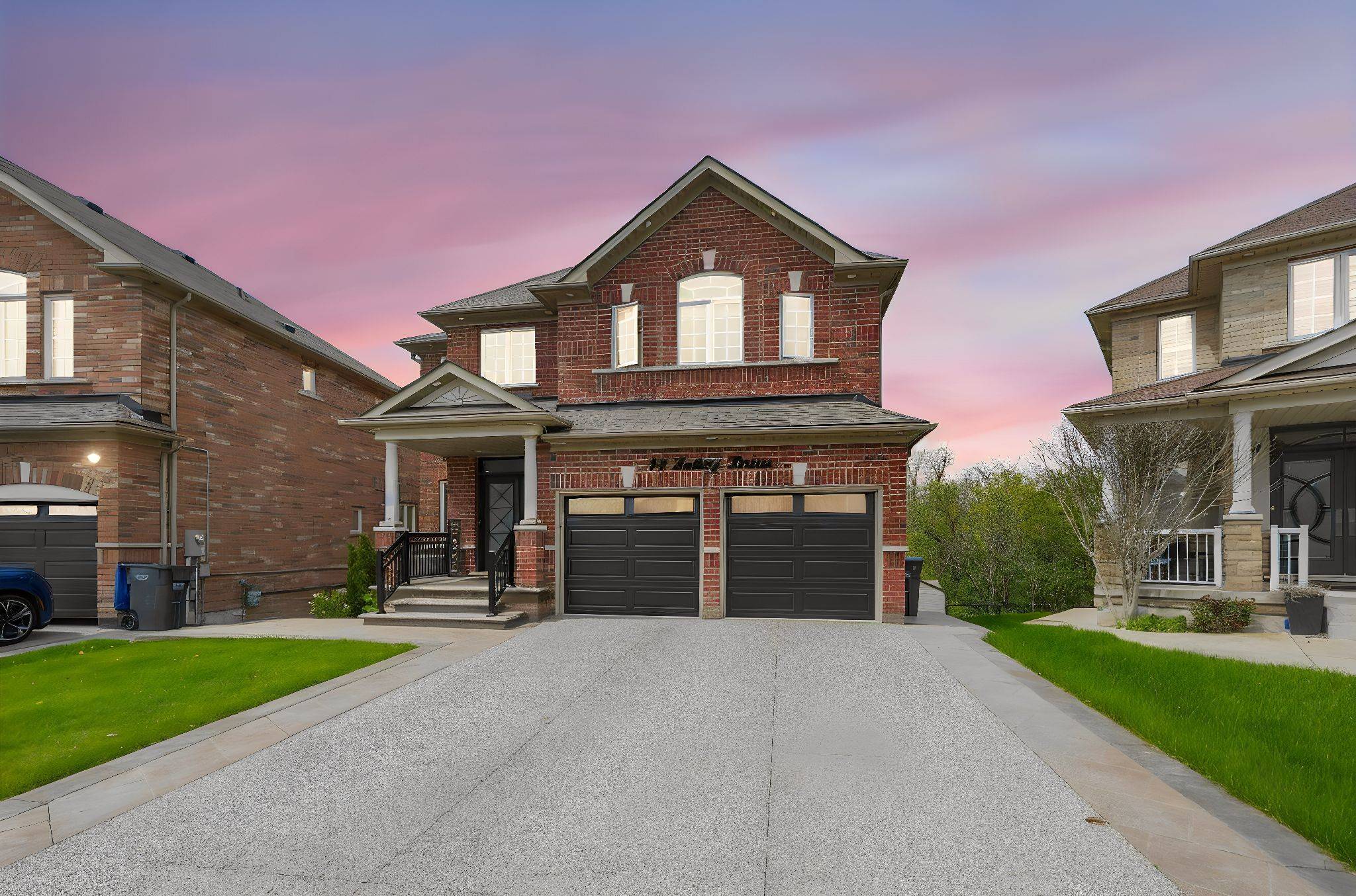 14 Fahey DR, Brampton, ON L6Y 0N7