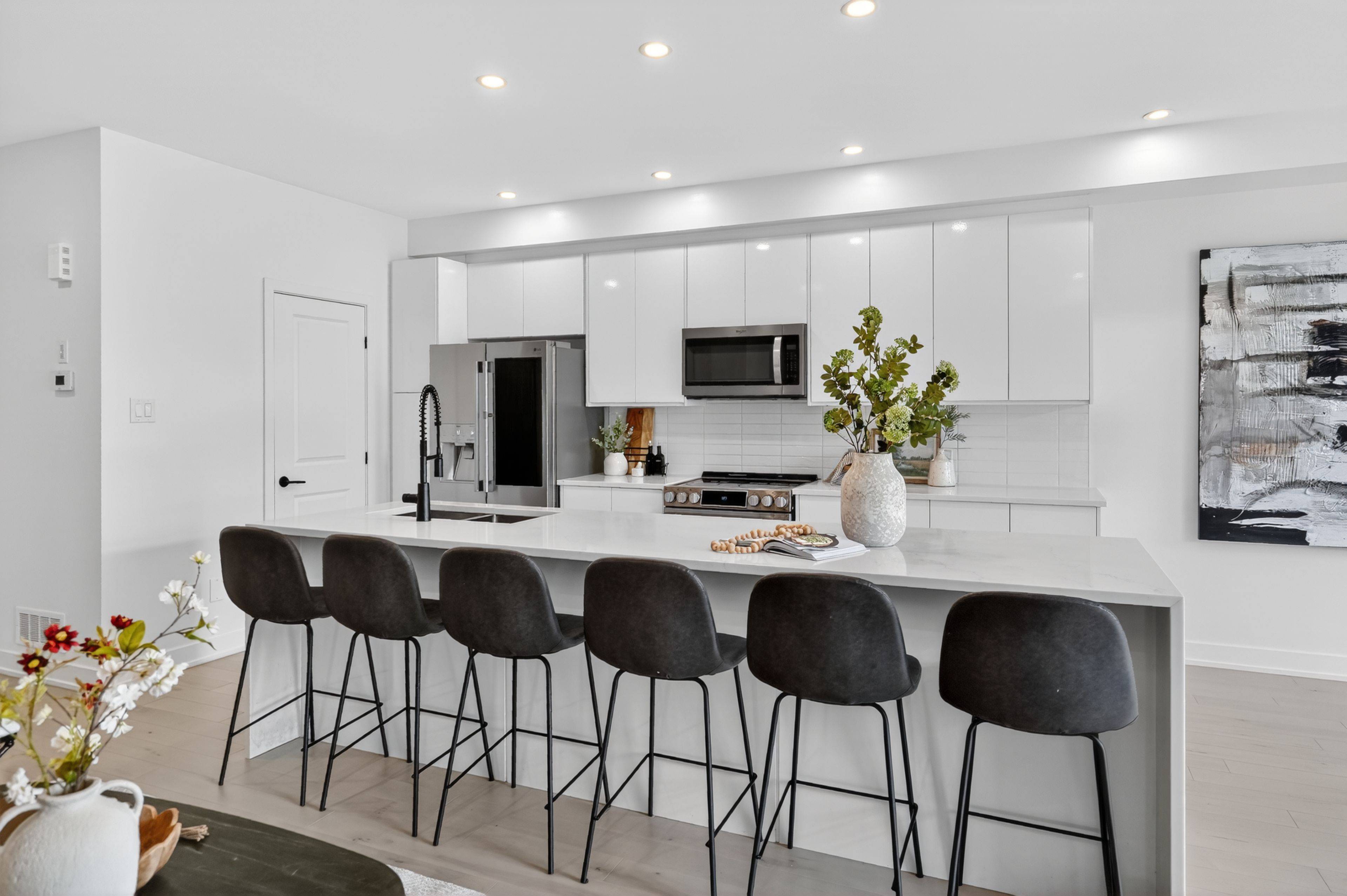 528 Corretto PL, Barrhaven, ON K2J 6Z1