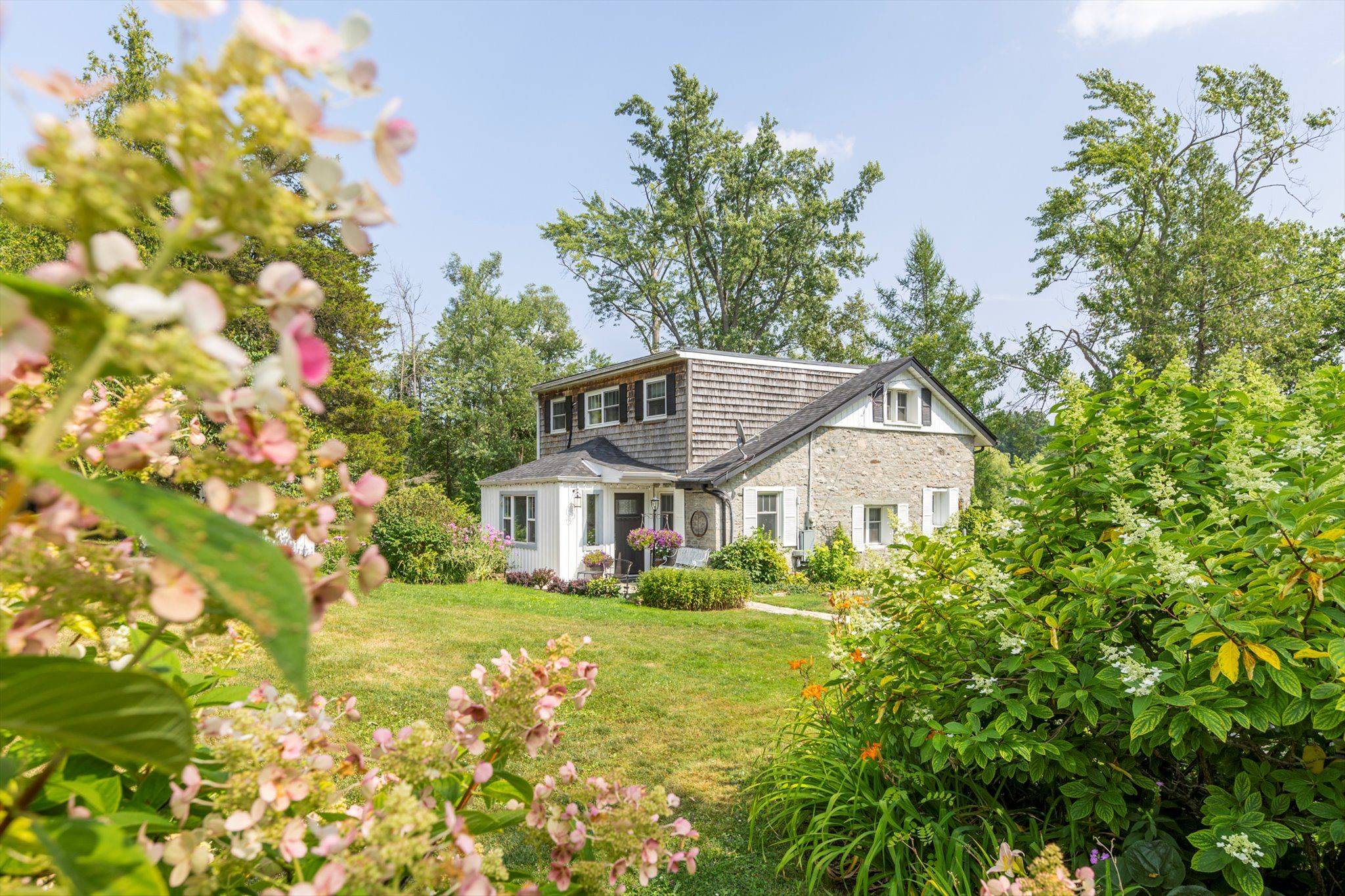891A Trent River RD, Trent Hills, ON K0L 1Z0