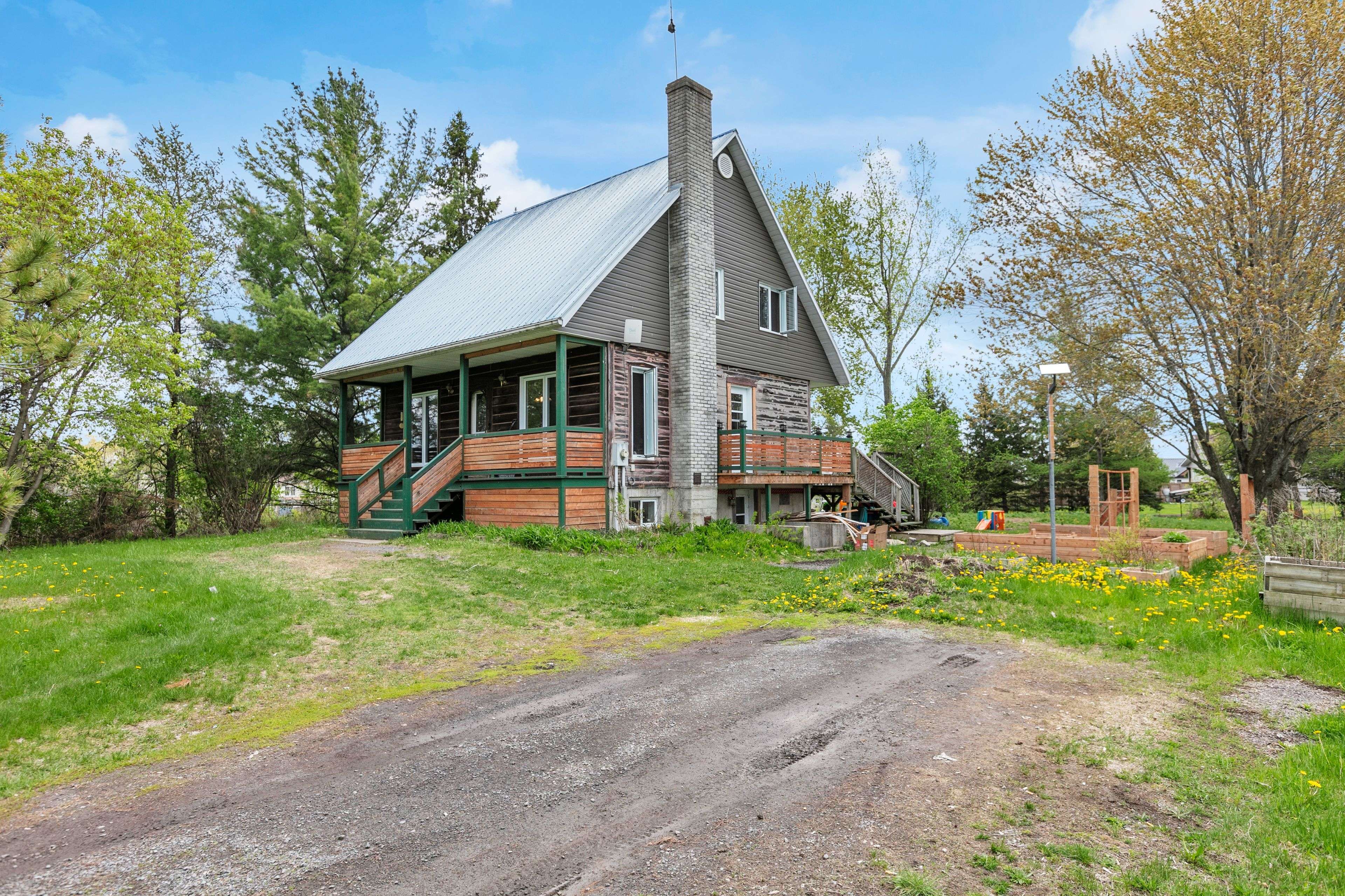 2911 Chartrand ST, Champlain, ON K0B 1J0