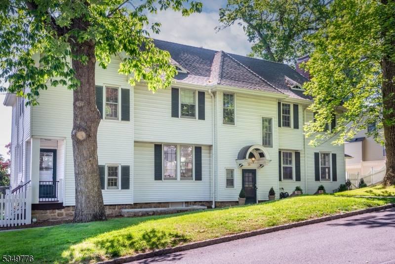 29 Stevens St, Bernardsville Boro, NJ 07924