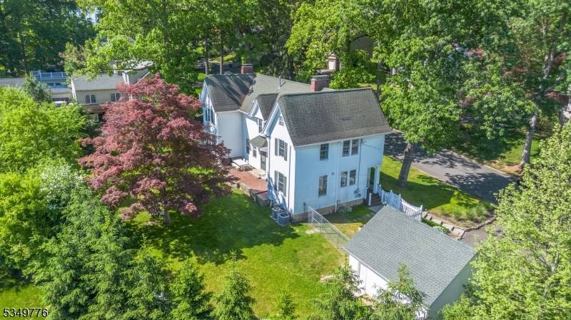 29 Stevens St, Bernardsville Boro, NJ 07924