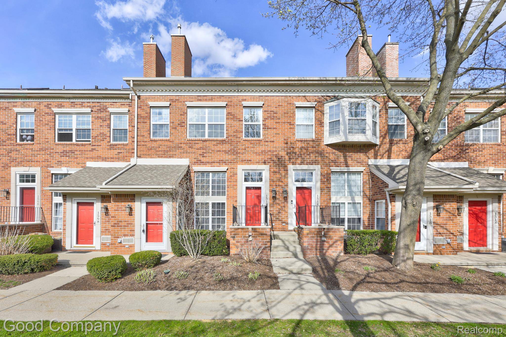 1512 Maryland Club DR, Royal Oak, MI 48067