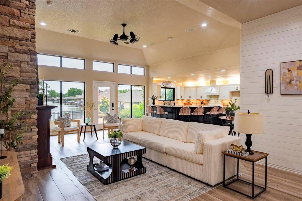 2325 River Road, Granbury, TX 76048