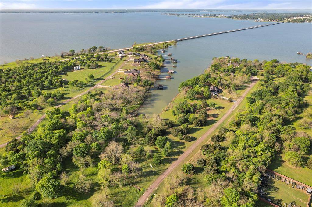 Lot 21,22,23 Embarcadero, Kerens, TX 75144