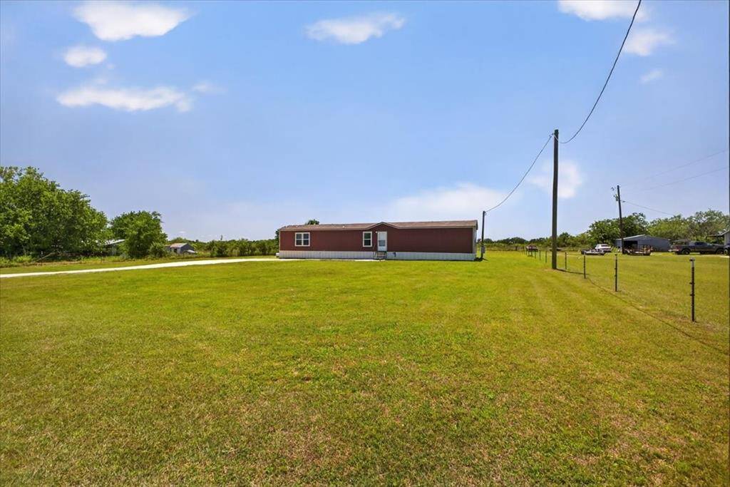 205 Hcr 2216, Aquilla, TX 76622