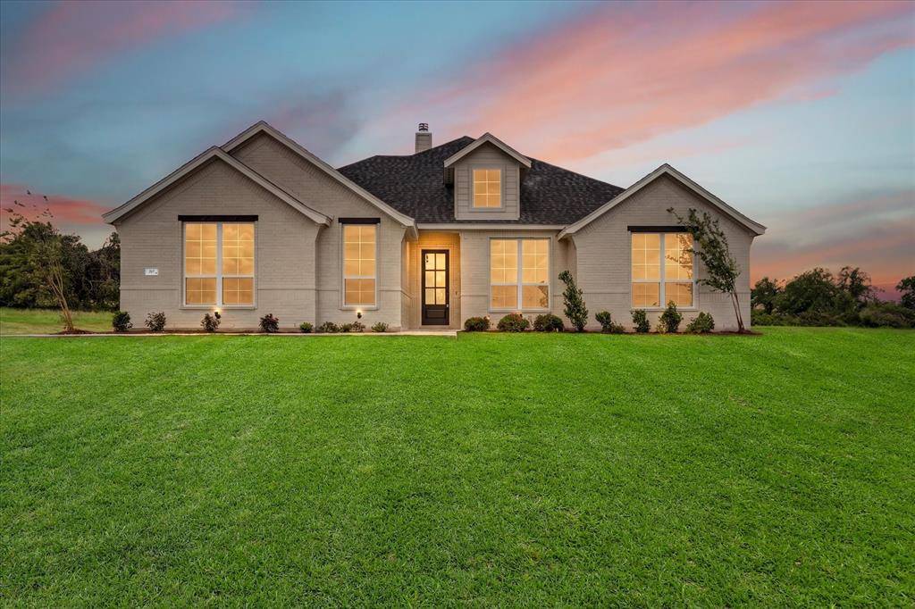 317 Skeen Peak, Springtown, TX 76082