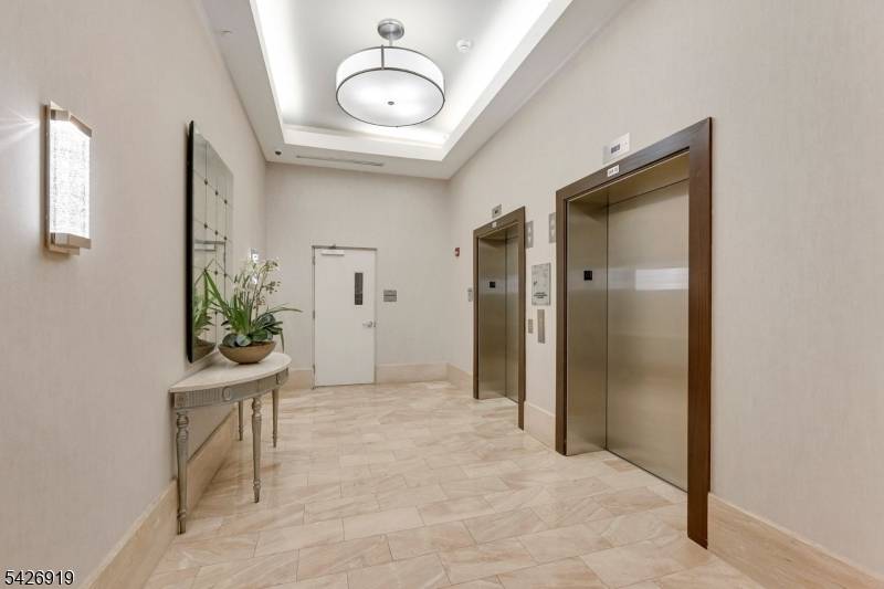 40 W Park #304, Morristown Town, NJ 07960