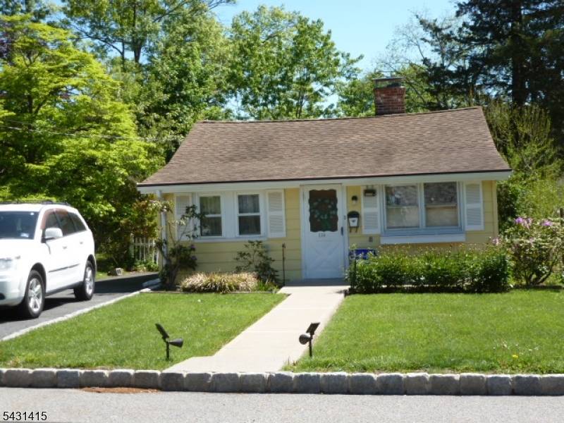110 Longport Rd, Parsippany-troy Hills Twp., NJ 07054