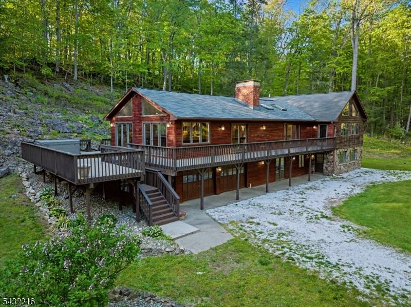 1127 Dark Moon Rd, Frelinghuysen Twp., NJ 07860