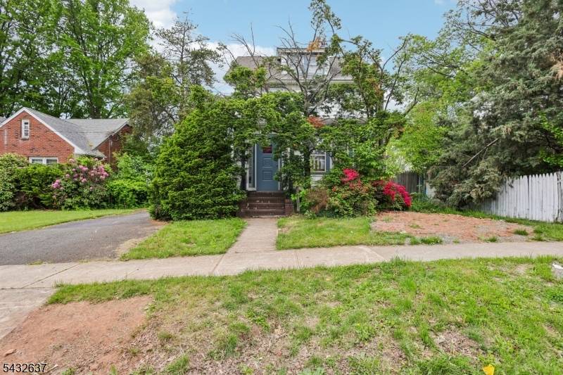 326 Thompson Ave, Roselle Boro, NJ 07203