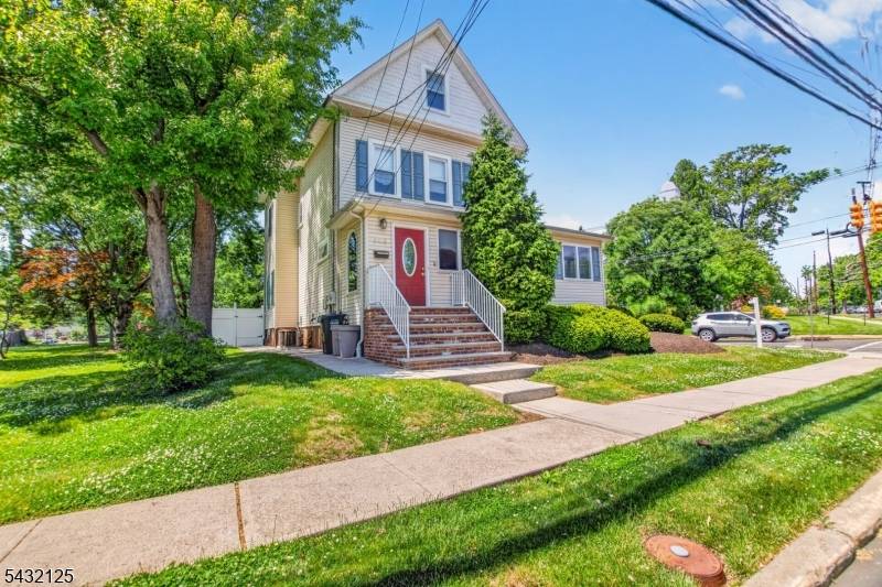 302 Walnut Ave, Cranford Twp., NJ 07016