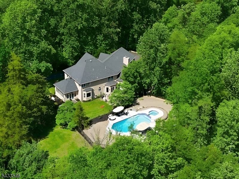 41 Sutton Farm Rd, Delaware Twp., NJ 08822