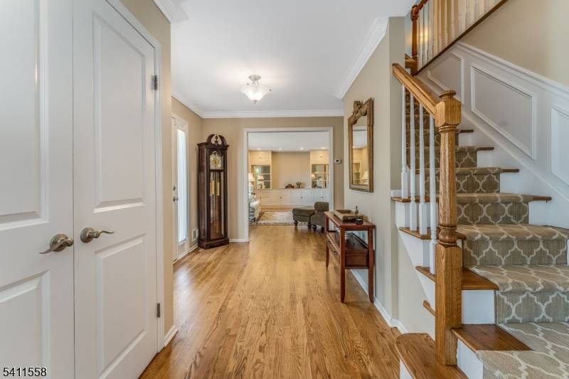 36 Bradley Ln, Bridgewater Twp., NJ 08807