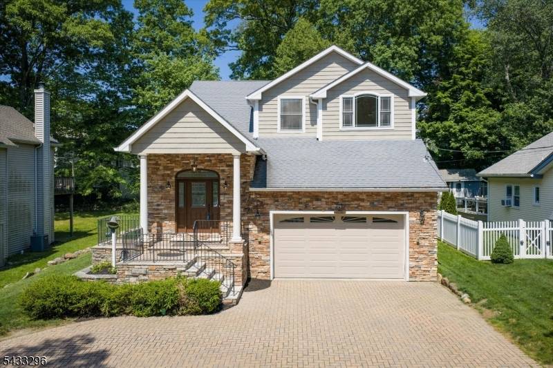 58 W Lake Shore Dr, Rockaway Twp., NJ 07866