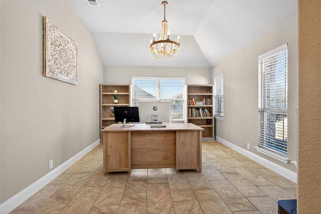 1502 Birdsong Court, Midlothian, TX 76065