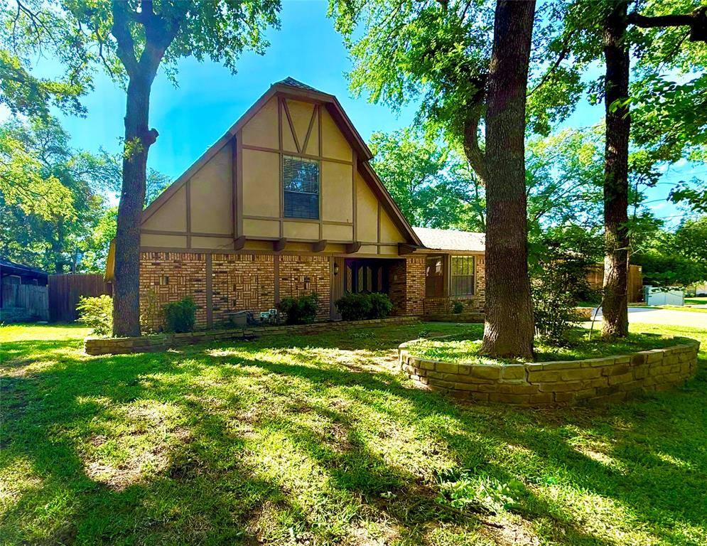 4804 Fawn Valley Court, Arlington, TX 76017