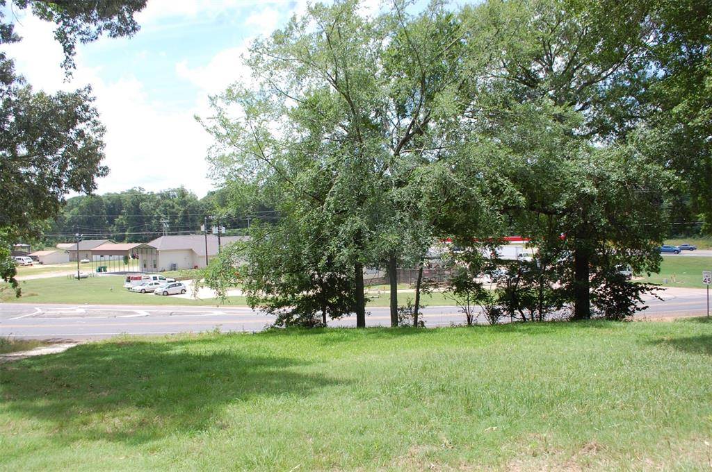 1279 E US Highway 84, Palestine, TX 75801
