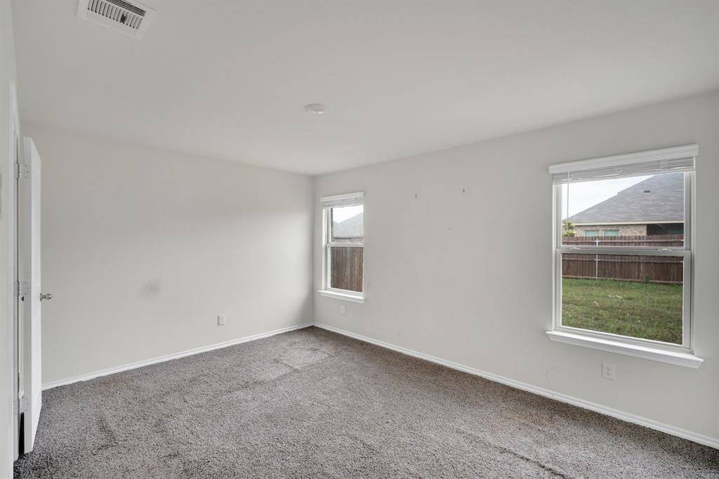1219 Fairbanks Drive, Ennis, TX 75119