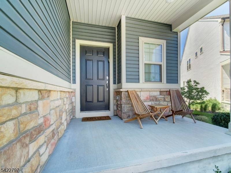 30 Dahlia Dr, Warren Twp., NJ 07059