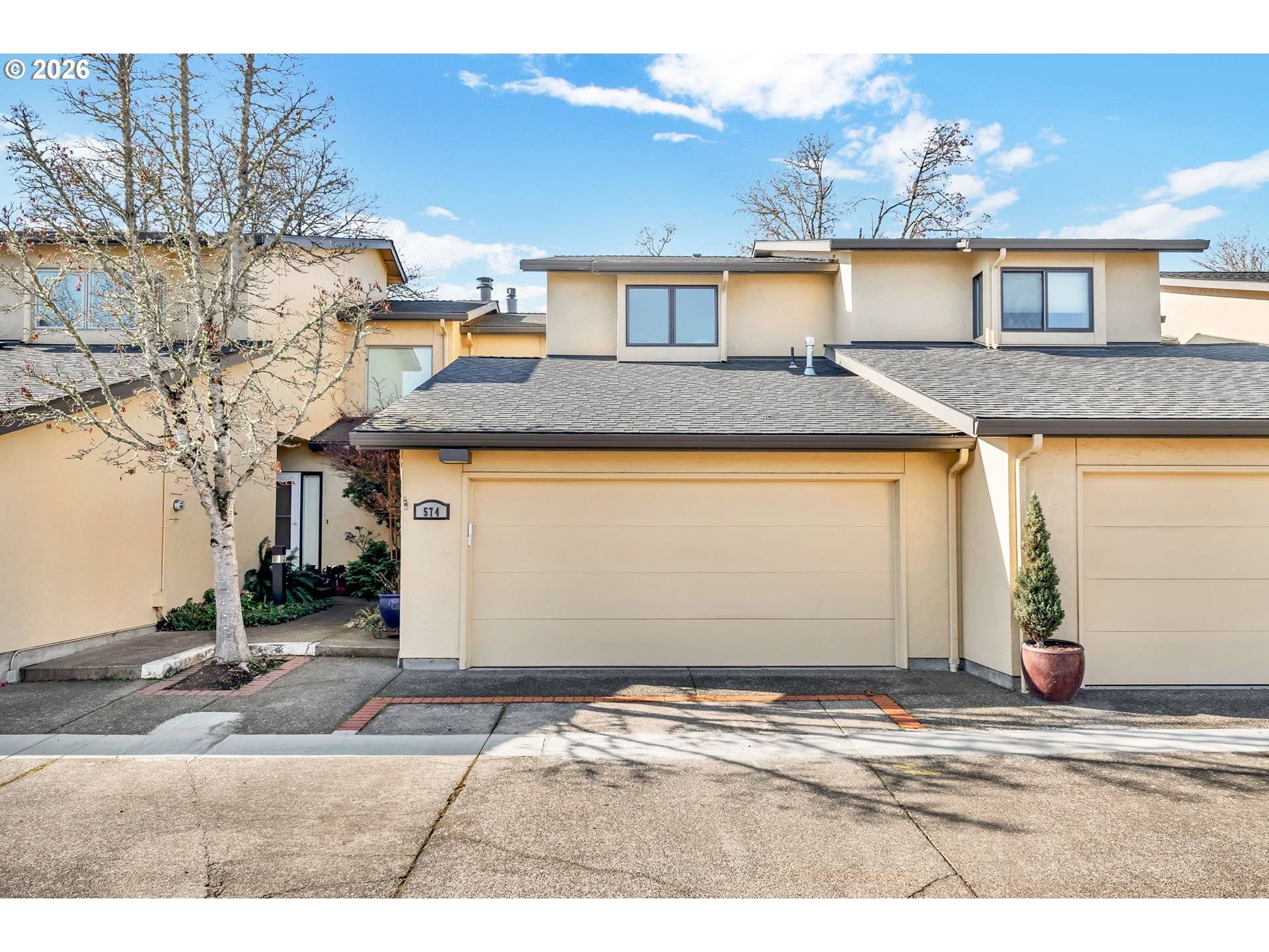 574 WIMBLEDON CT, Eugene, OR 97401