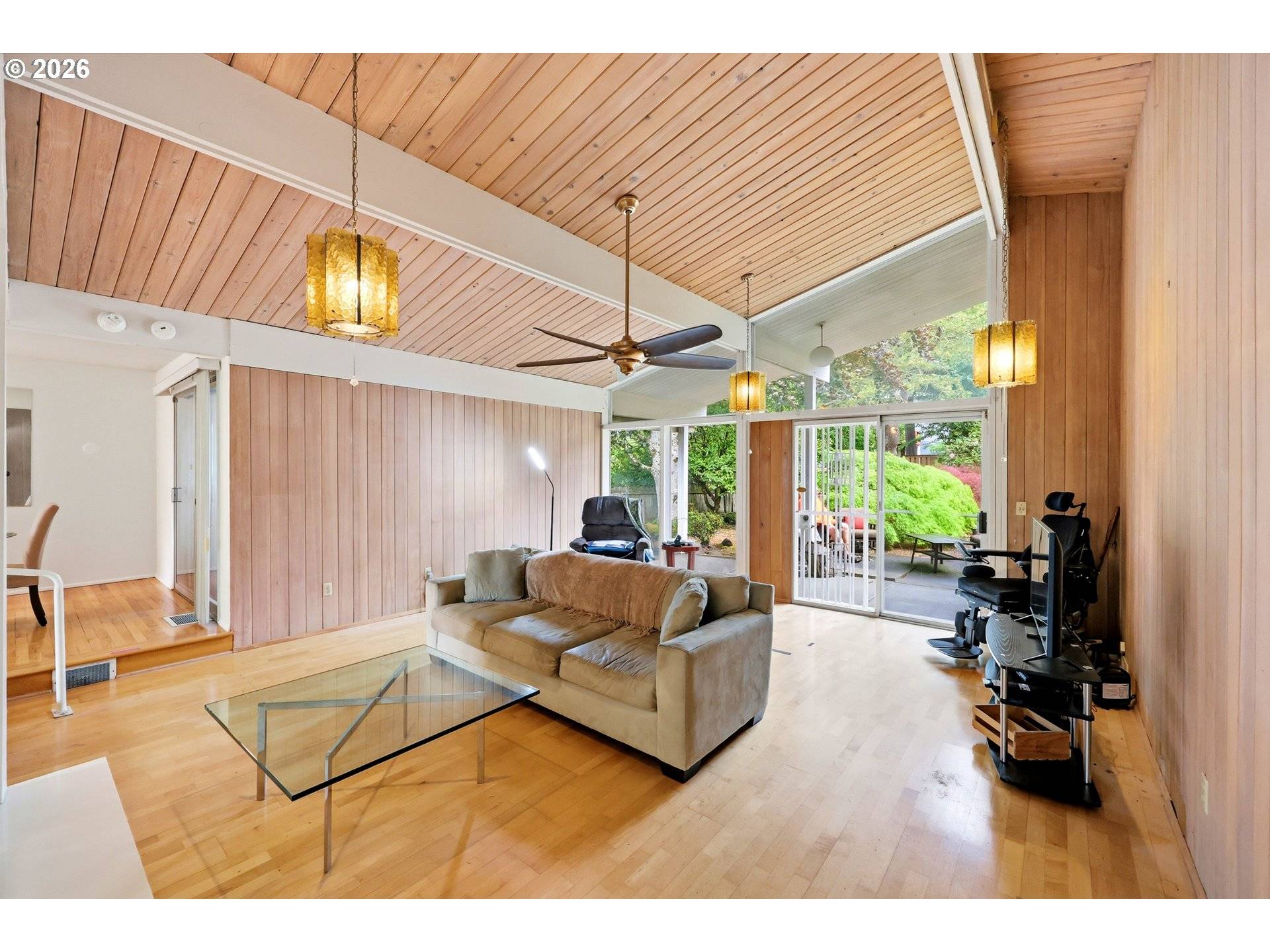 2555 SW SUNSET BLVD, Portland, OR 97239