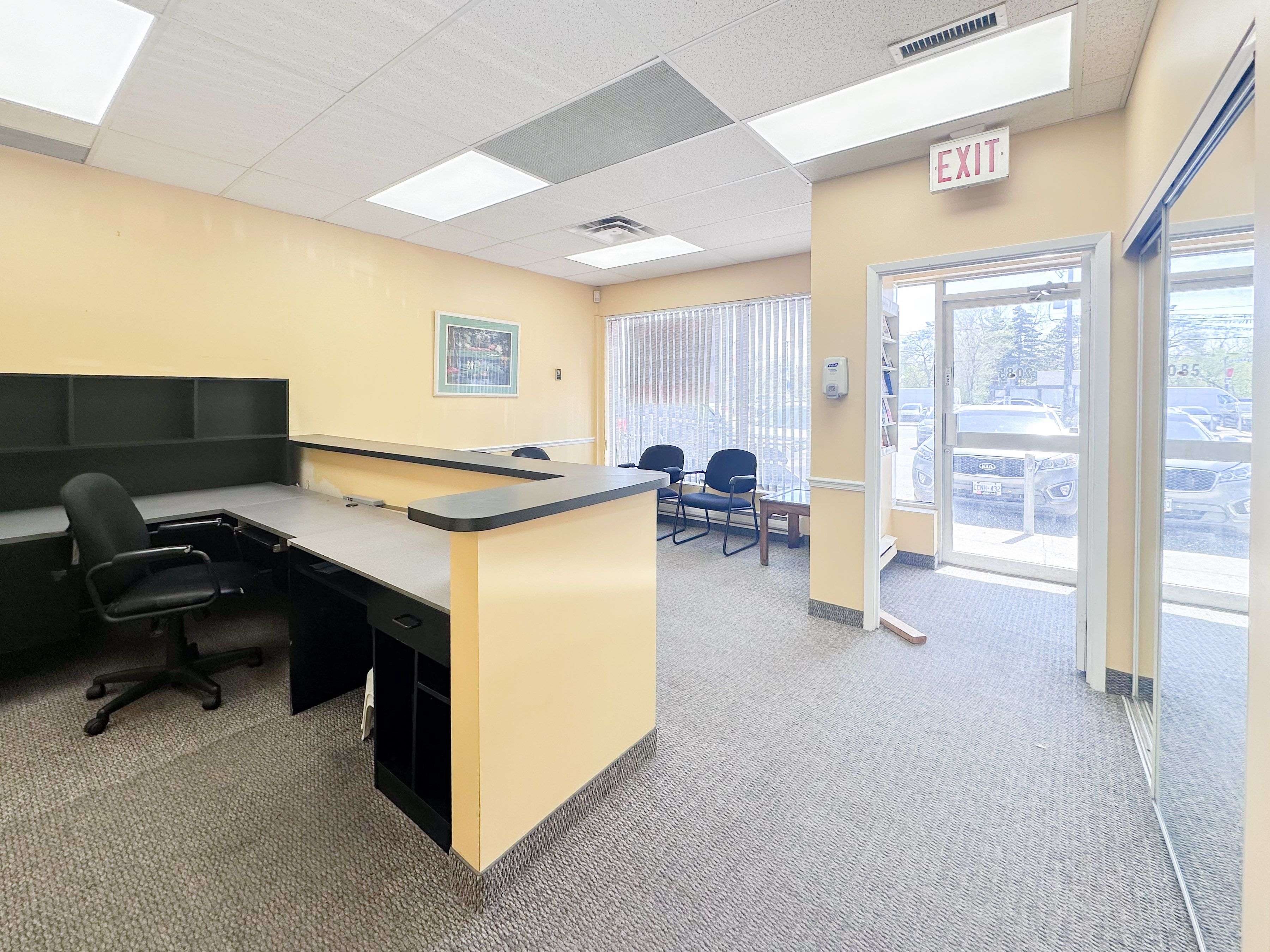 2085 Weston RD #1, Toronto W04, ON M9N 1X7