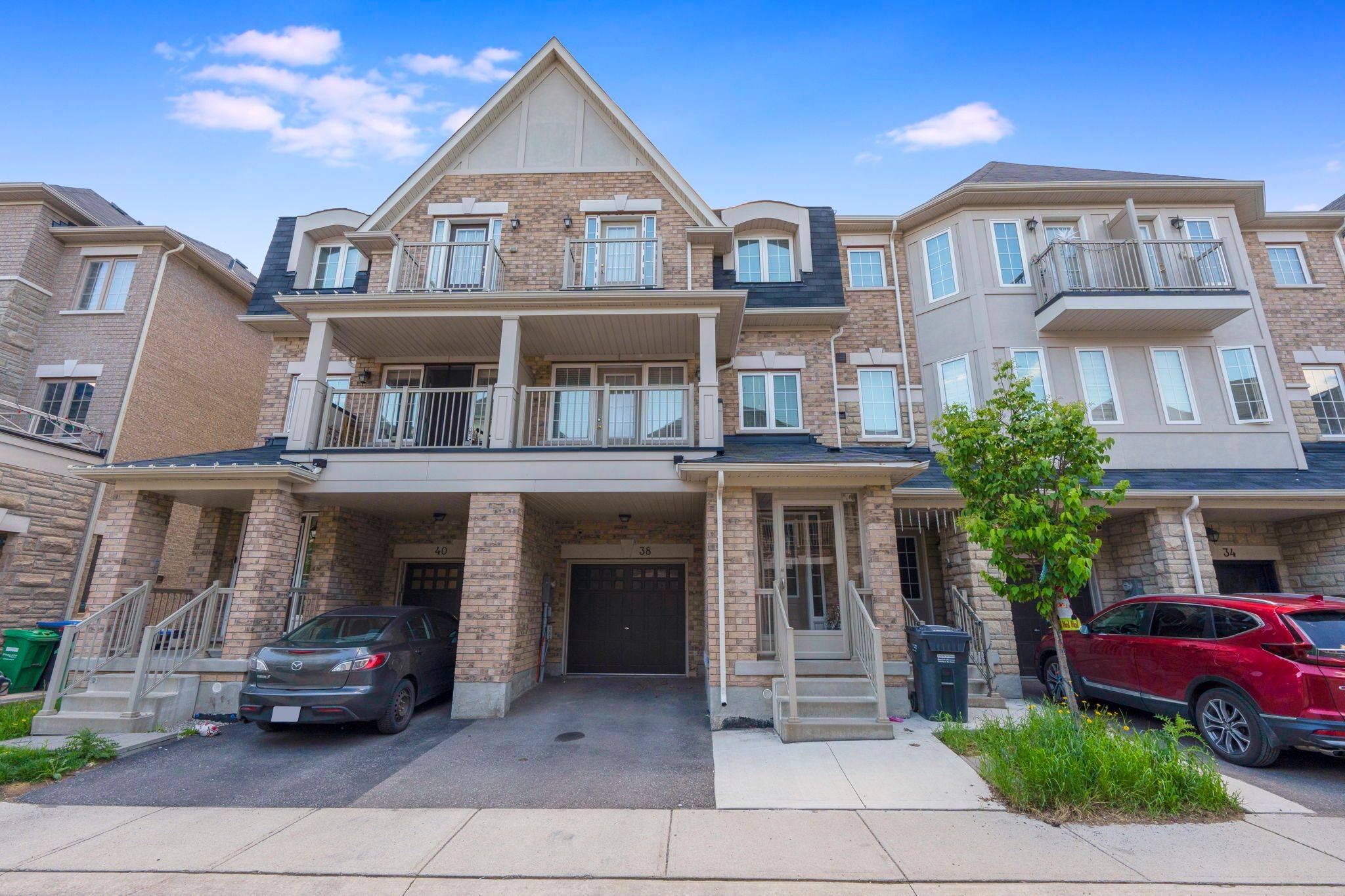38 Miami GRV, Brampton, ON L6Z 0H7